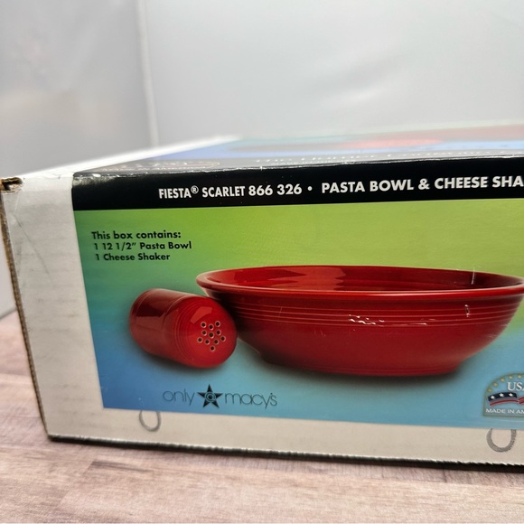 Fiesta Fiestaware SCARLET Pasta Bowl + Cheese Shaker SET New wBox - Picture 3 of 11